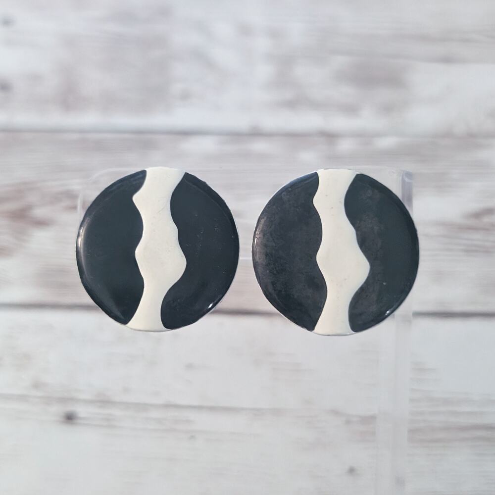 Vintage Clip On Earrings Black & Cream Circle